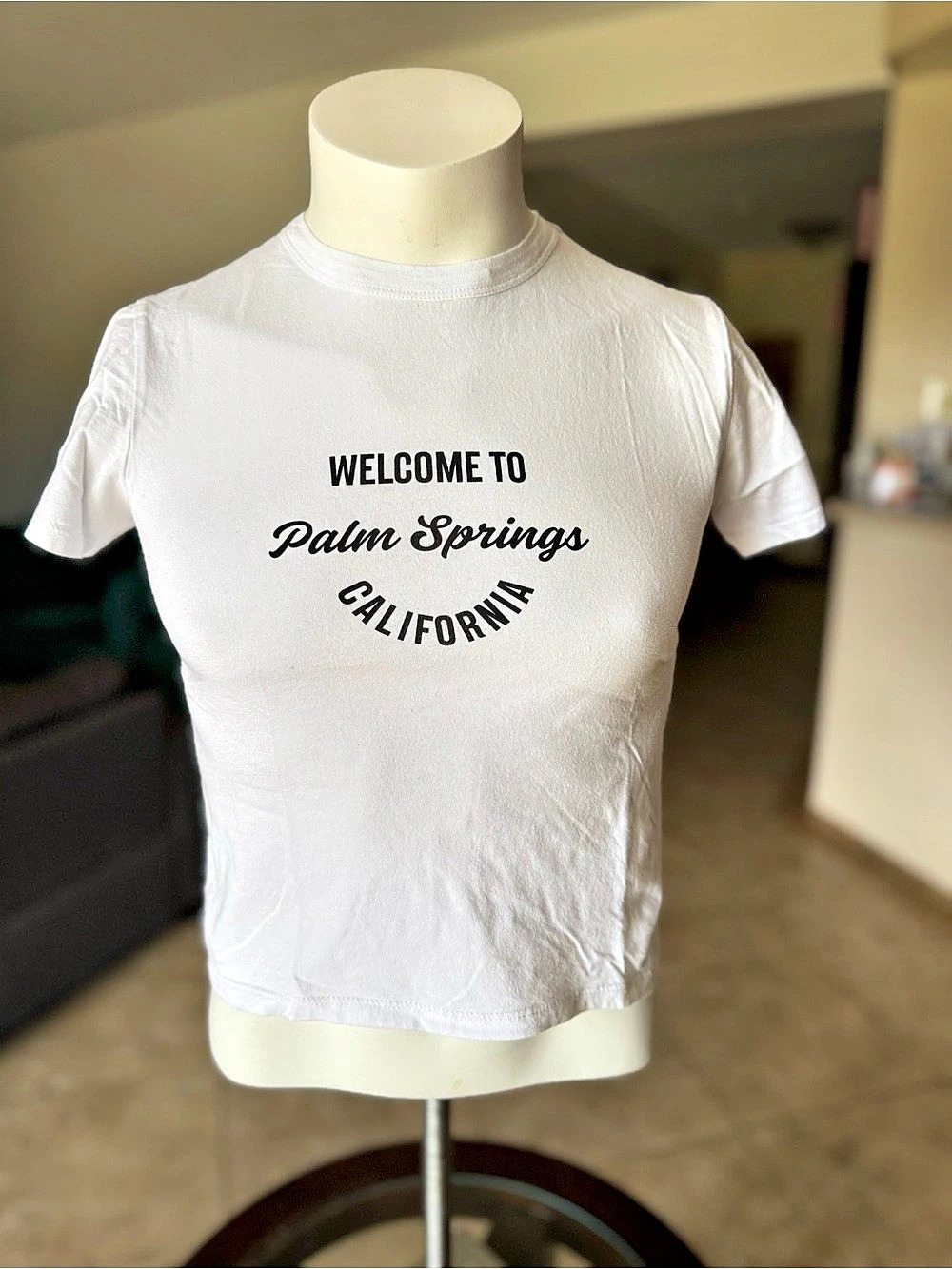 Zara Graphic Tee in White Size Small